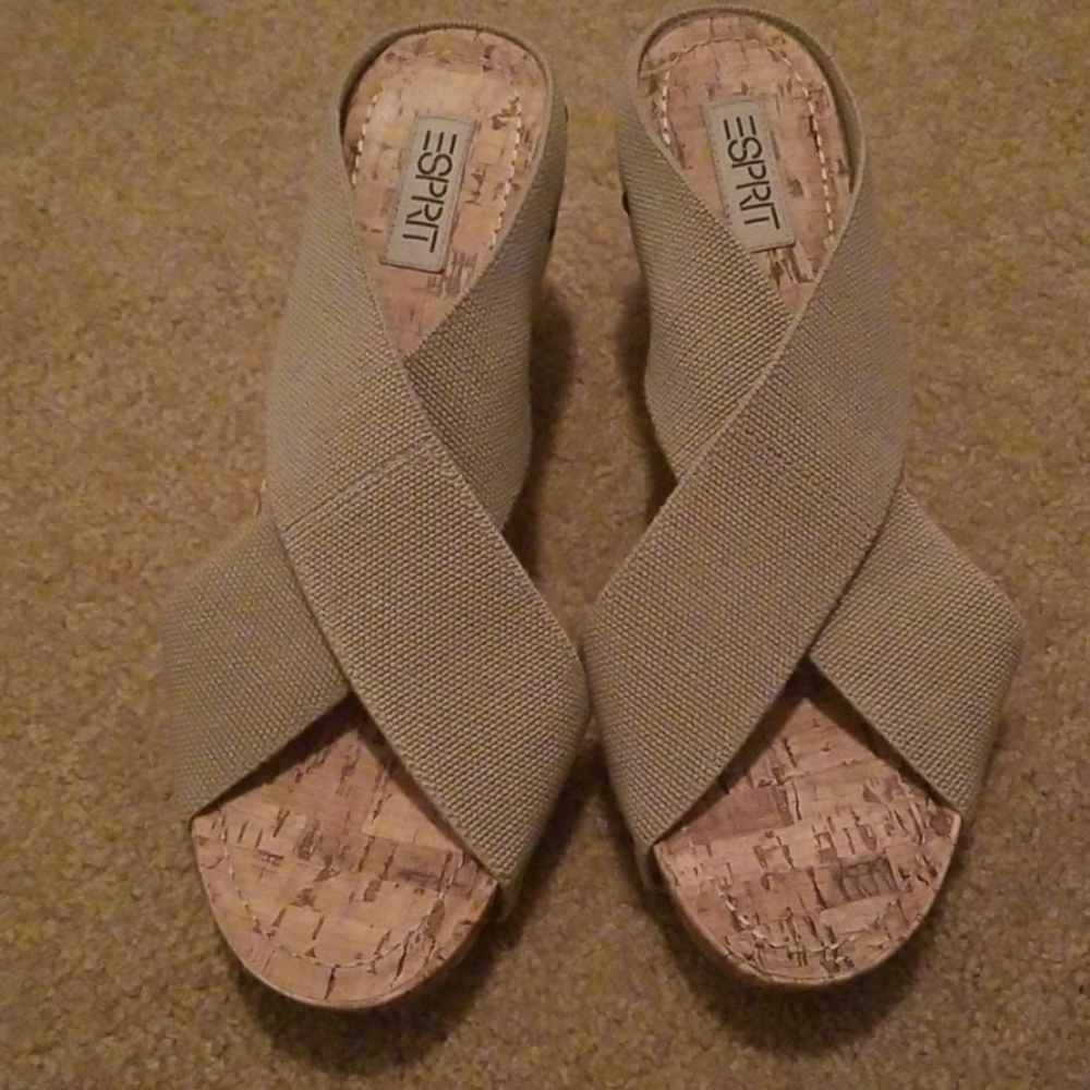 Cork wedges